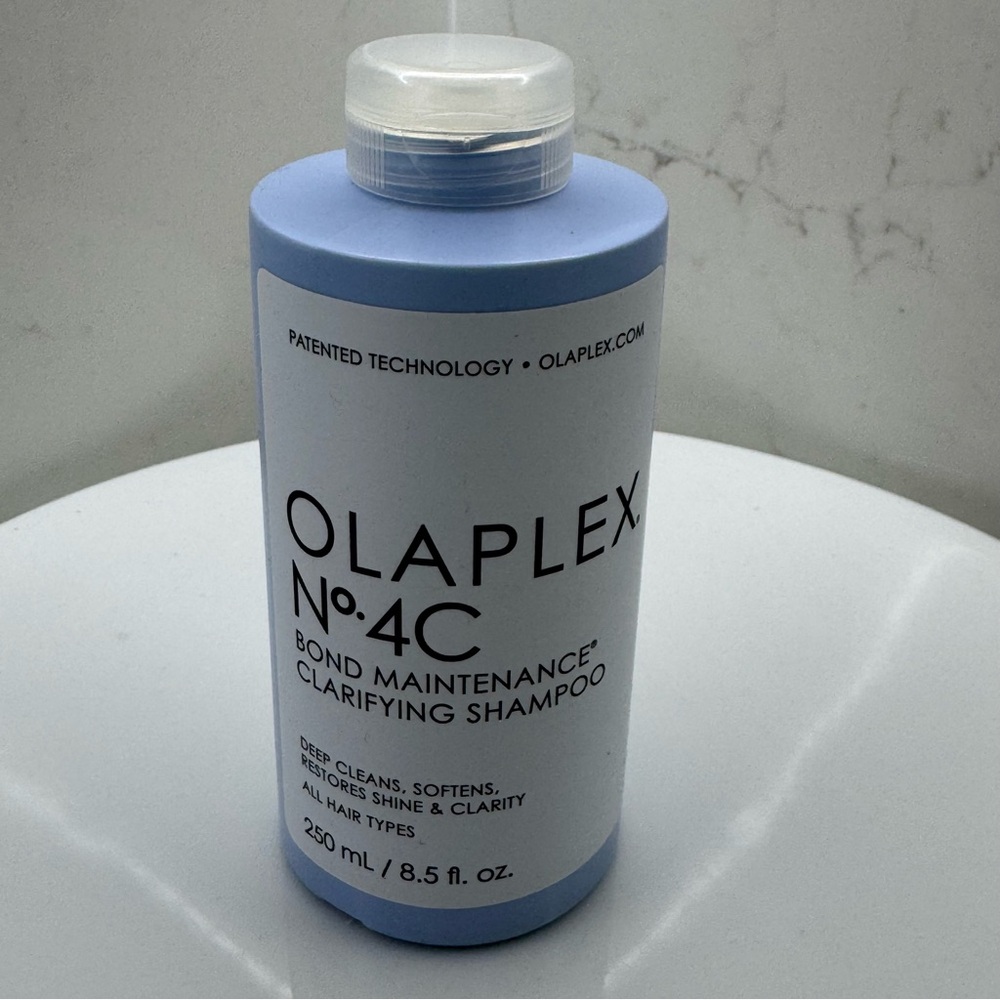 Olaplex No.4C Bond Maintenance Clarifying Shampoo (New, sealed and unused)